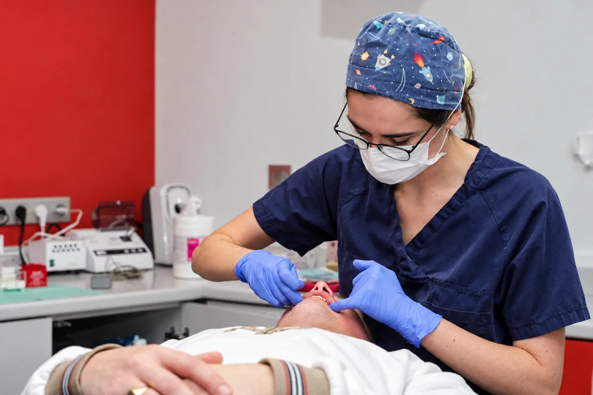 Fermeture d'un centre dentaire à Orléans : 106 patients invités au dépistage